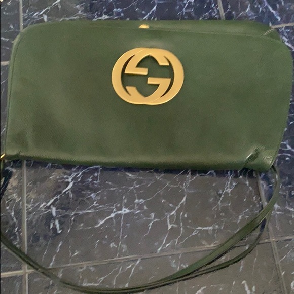 Gucci green bag with gold hardware messenger - Picture 8 of 9